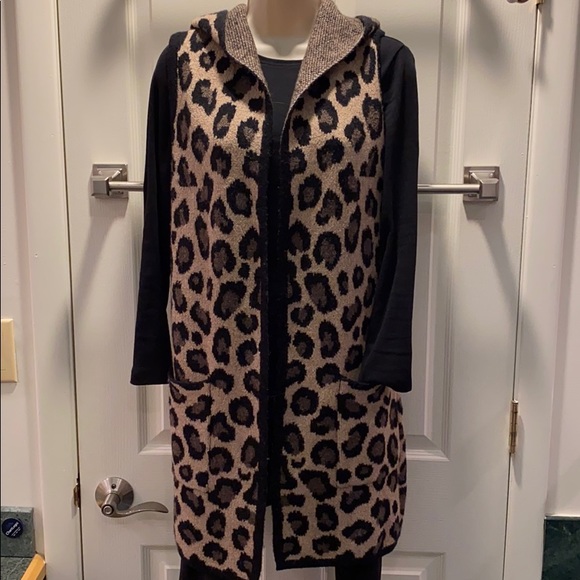 Animal print long vest with pockets and hood - Picture 1 of 6